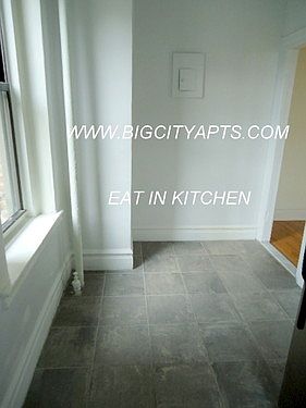 4th image of 11911 Metropolitan Ave