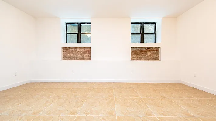 Rented by Nooklyn NYC LLC | media 30