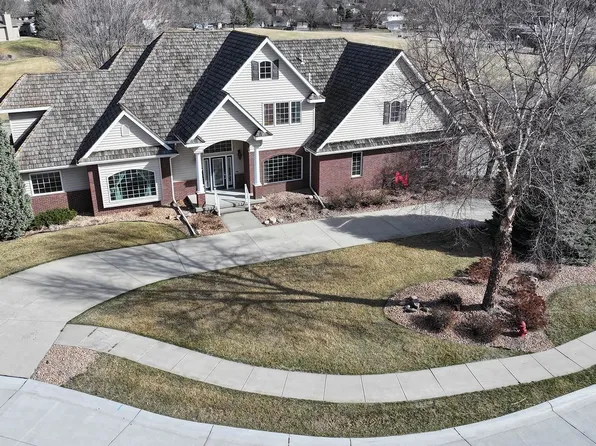 1005 Darrus Dr, Norfolk, NE 68701