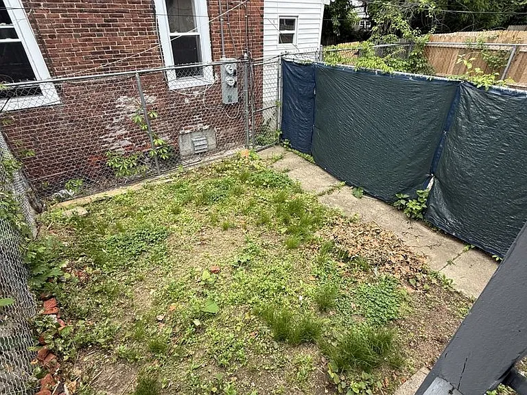 135 S 61st St — Photo 13