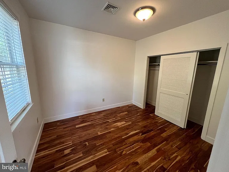 7733 Winston Rd — Photo 20