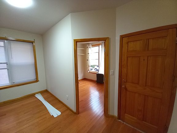 2nd image of 21 Battery Ave Floor 1