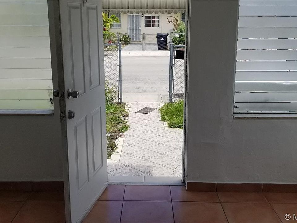 1st image of 76 NW 21st Ave #0