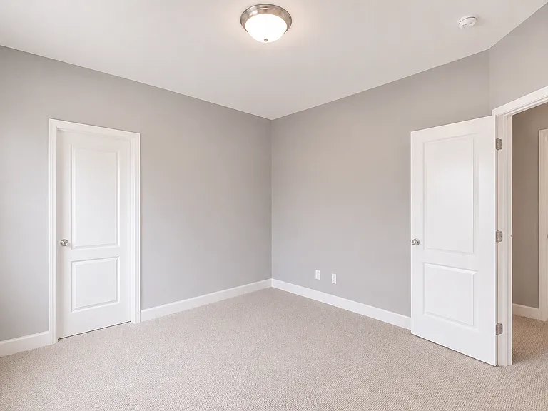 1867 Silk Wood Ln — Photo 32