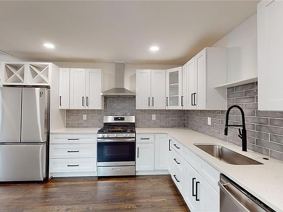 5th image of 1425 Boulevard SE
