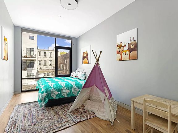 4th image of 265 1st St Floor 2