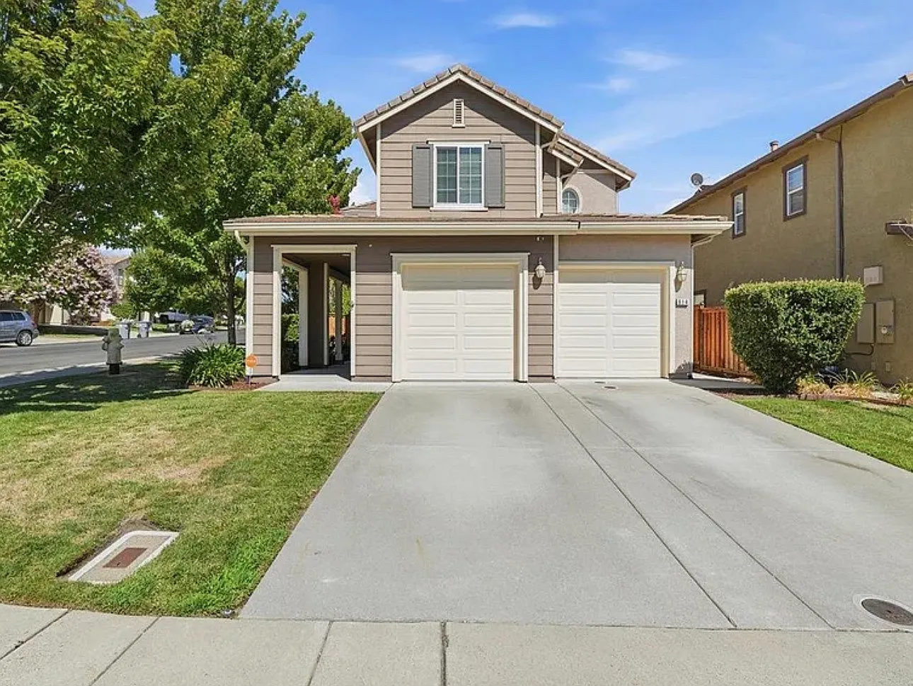 3 bed, 2183 sqft, $3,350 — Photo 1