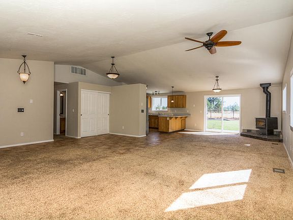 4th image of 60748 River Bend Dr