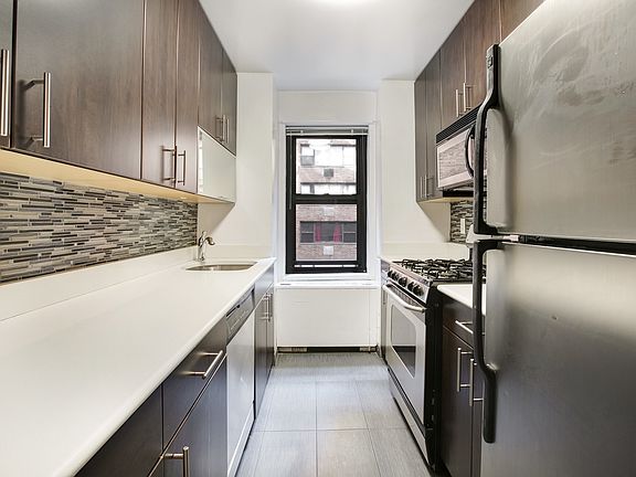 4th image of 120 E 34th St APT 7O