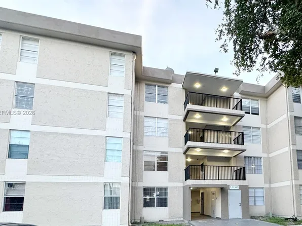 1805 W 56th St APT 202, Hialeah, FL 33012