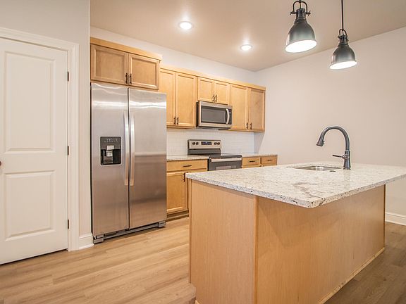 2nd image of 2534 137th St