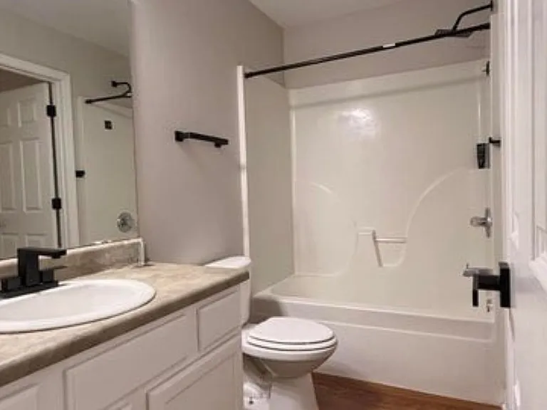 2123 Tom St — Photo 19