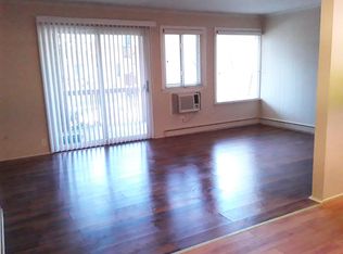 4214 Packard St APT 4, Ann Arbor, MI 48108