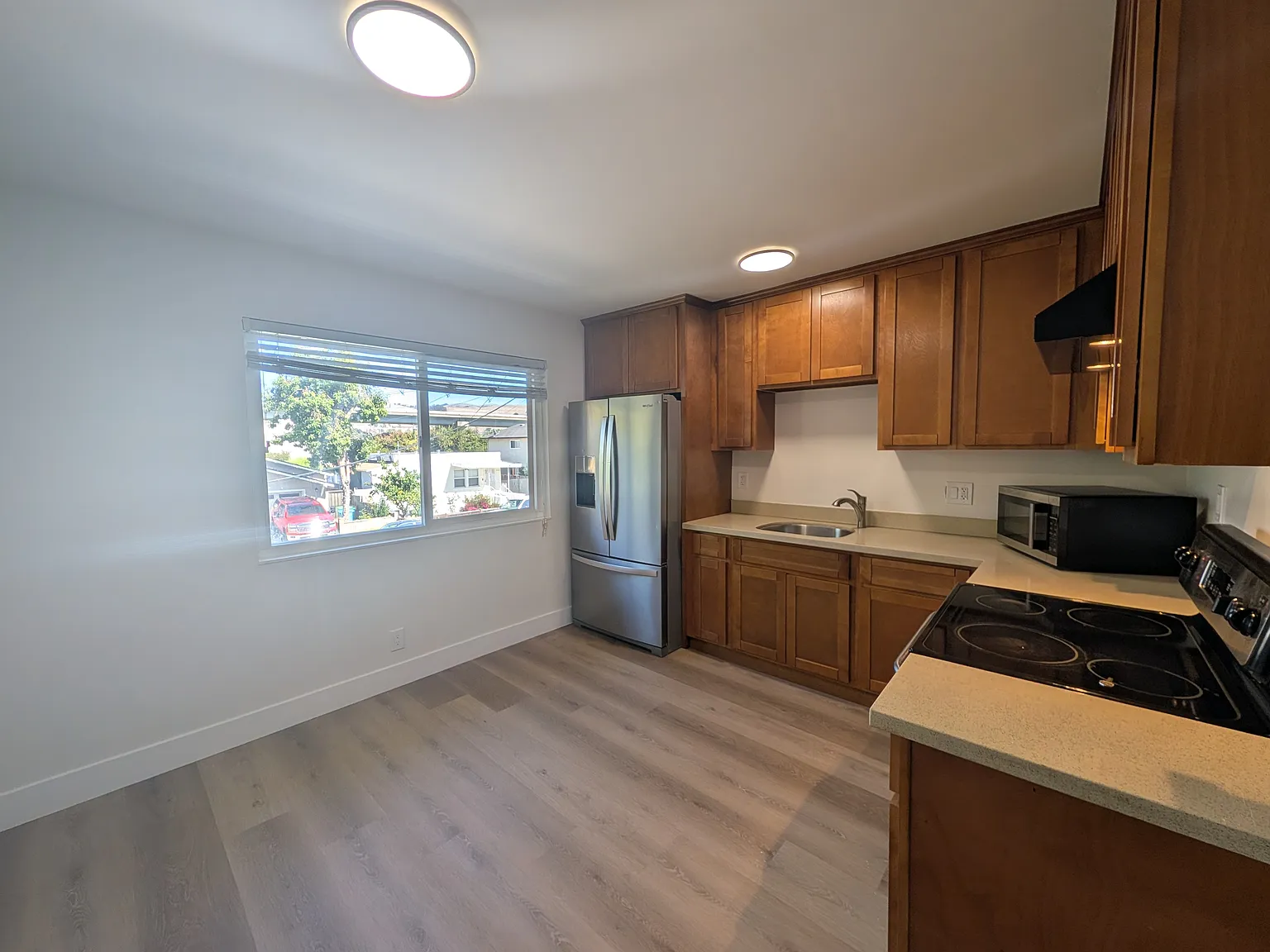 2 bed, 1000 sqft, $2,950 — Photo 1