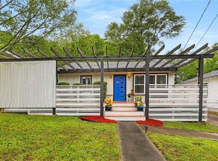 596 Woods Dr NW, Atlanta, GA 30318