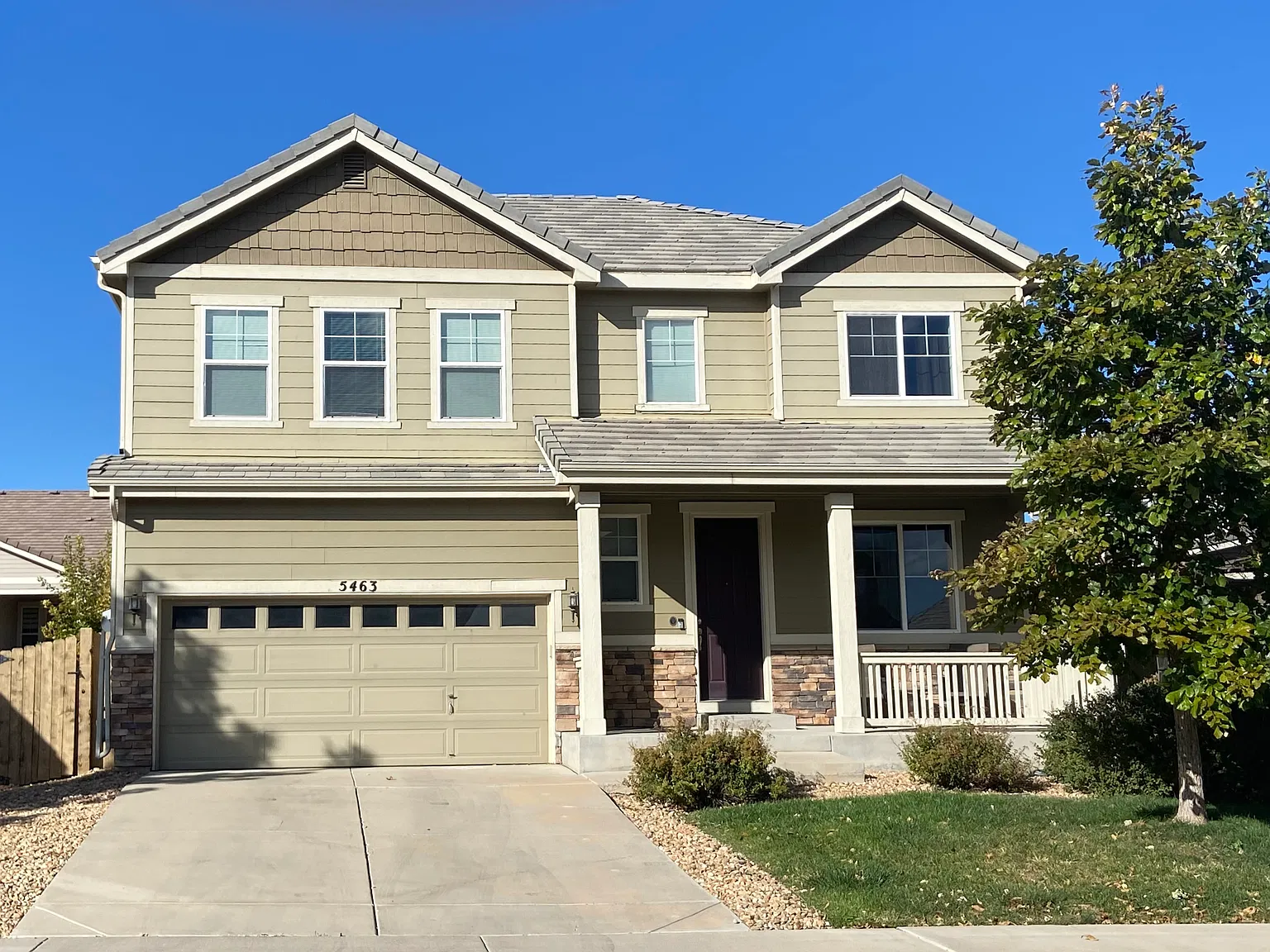 3 bed, 2.5 bath, 2276 sqft, $3,095 — Photo 1