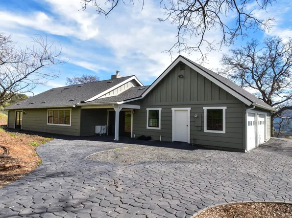 13300 Lone Bend Rd, Jamestown, CA 95327