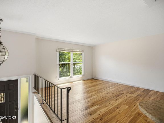 4th image of 8426 San Marcos Dr