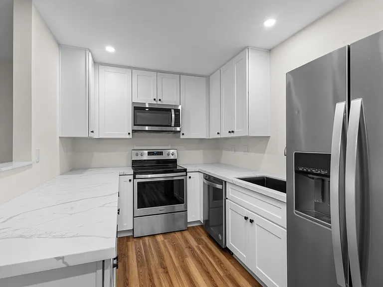 3532 Meade Ave #2 — Photo 6