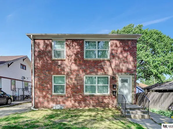 221 N 33rd St #2, Lincoln, NE 68503