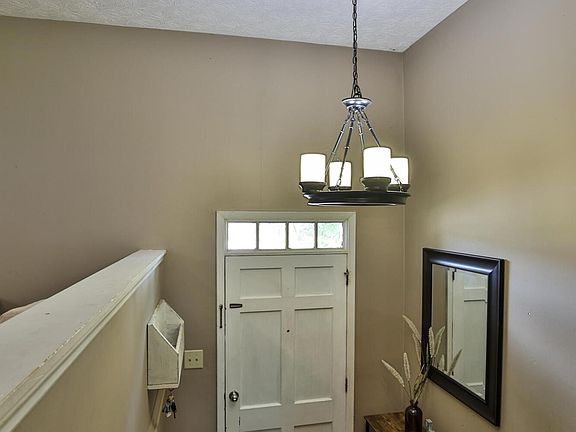 4th image of 231 Hartshorn Dr