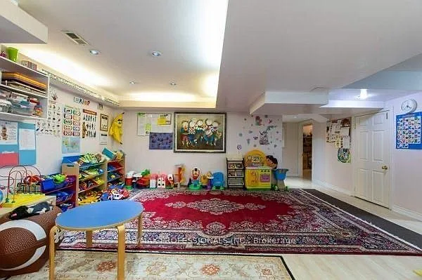 2078 Perran Dr — Photo 23