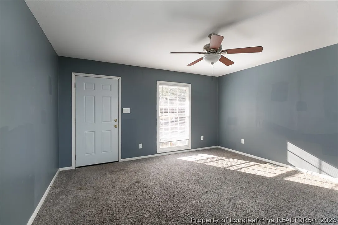 5 bed, 2.5 bath, 1950 sqft, $1,700 — Photo 4