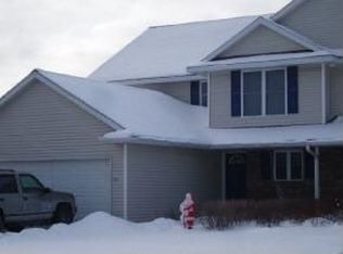 160-162 E River Dr, Green Bay, WI 54301