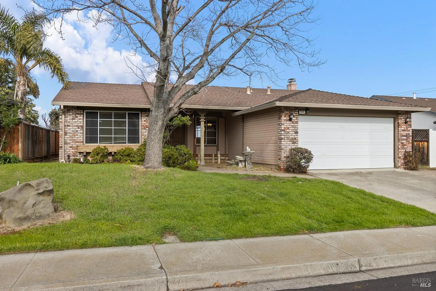 920 Rock Ridge Way photo 1
