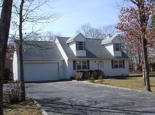 2 Deborah Dr, Westhampton Beach, NY 11978