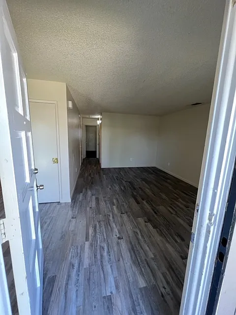 2 bed, $1,350 — Photo 2