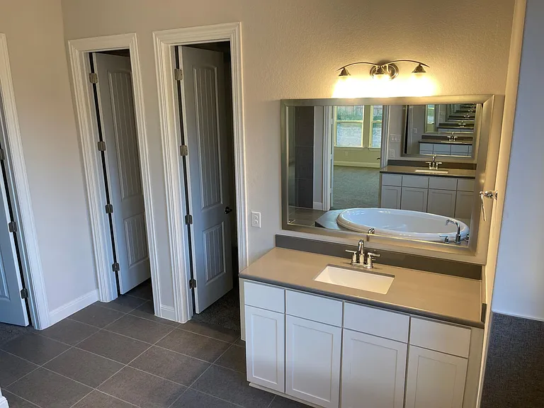 513 Constitution Way — Photo 32