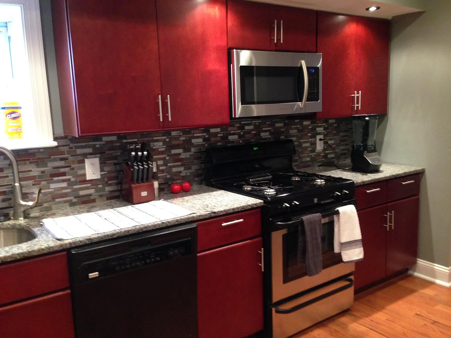 127 Dupont St — Photo 2