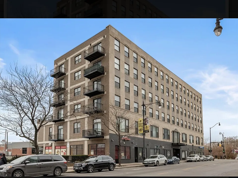 1791 W Howard St #405
