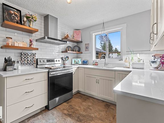 5th image of 5709 51st Ave