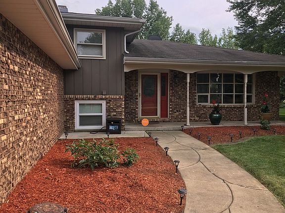 2nd image of 29W069 Schillinger Dr