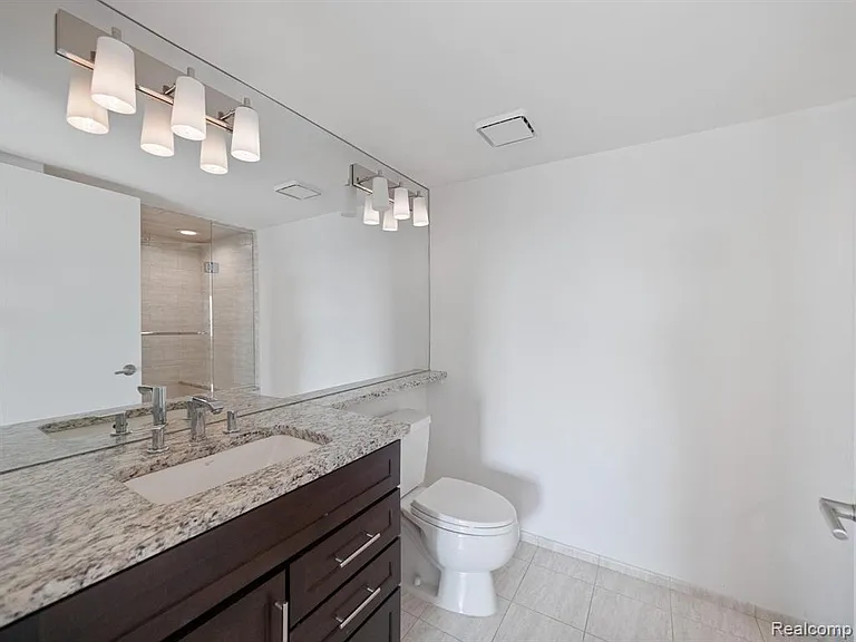 411 S Old Woodward Ave #714 — Photo 11