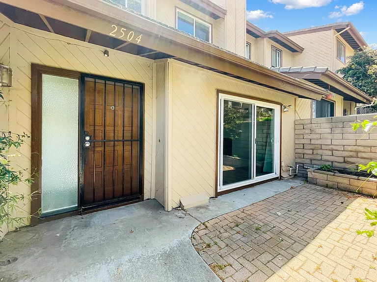 2504 Woodlands Way — Photo 26
