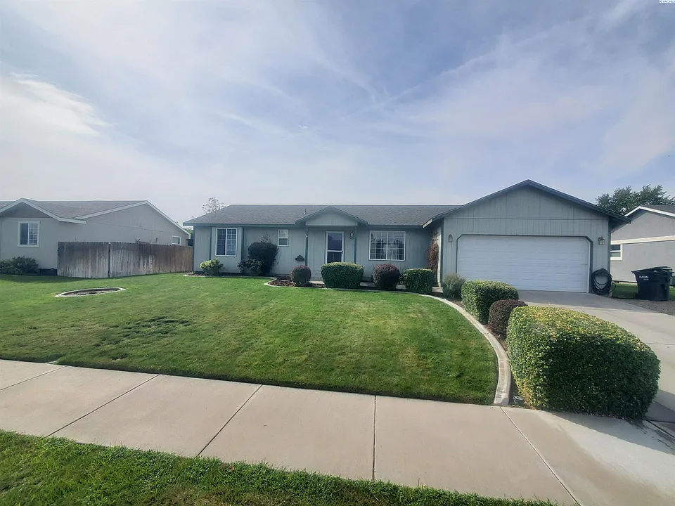 5006 Sinai Dr