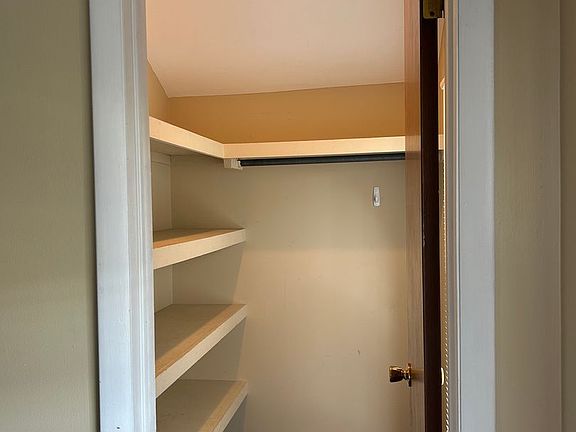 4th image of 35 Lawrence St APT 2