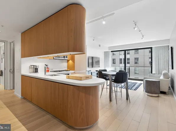 925 H St NW APT 709, Washington, DC 20001