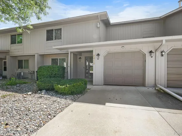 9510 Fenwin Dr, Grand Blanc, MI 48439