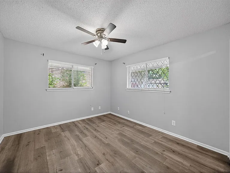 3743 Newrock Dr — Photo 27
