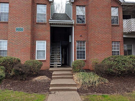 2nd image of 205 Diamond Dr