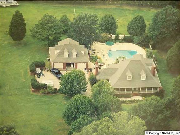 2nd image of 170 Williams And Broad Dr