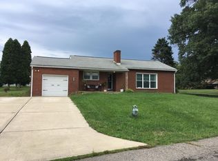 1004 Colvin Dr, Beaver, PA 15009