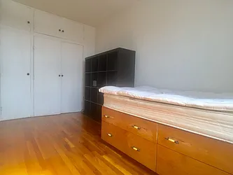 Rented by Northside Plaza Inc.