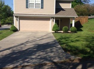 2201 Compton Dr, Maryville, TN 37804