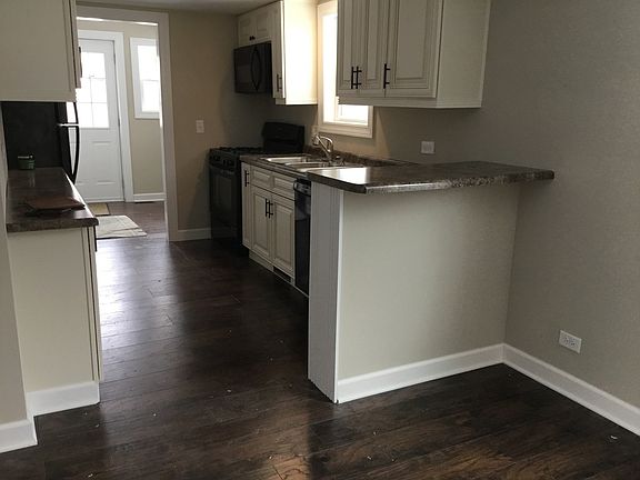 3rd image of 225 Shadydell Ave