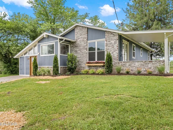 7037 Maize Dr, Knoxville, TN 37918